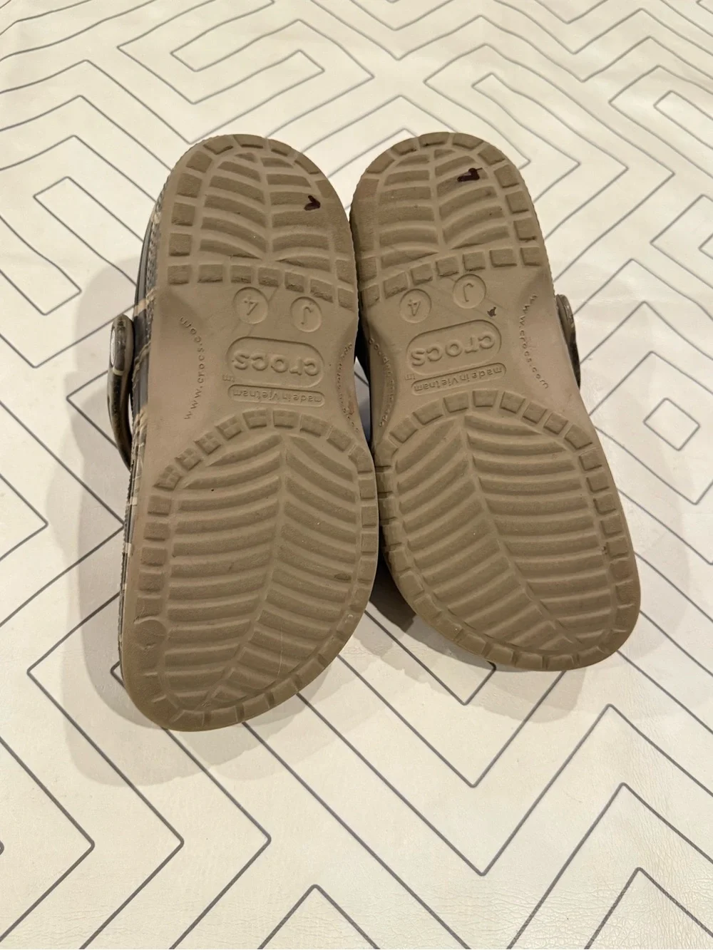 CROCS Kids Camo Slip-On Sandals